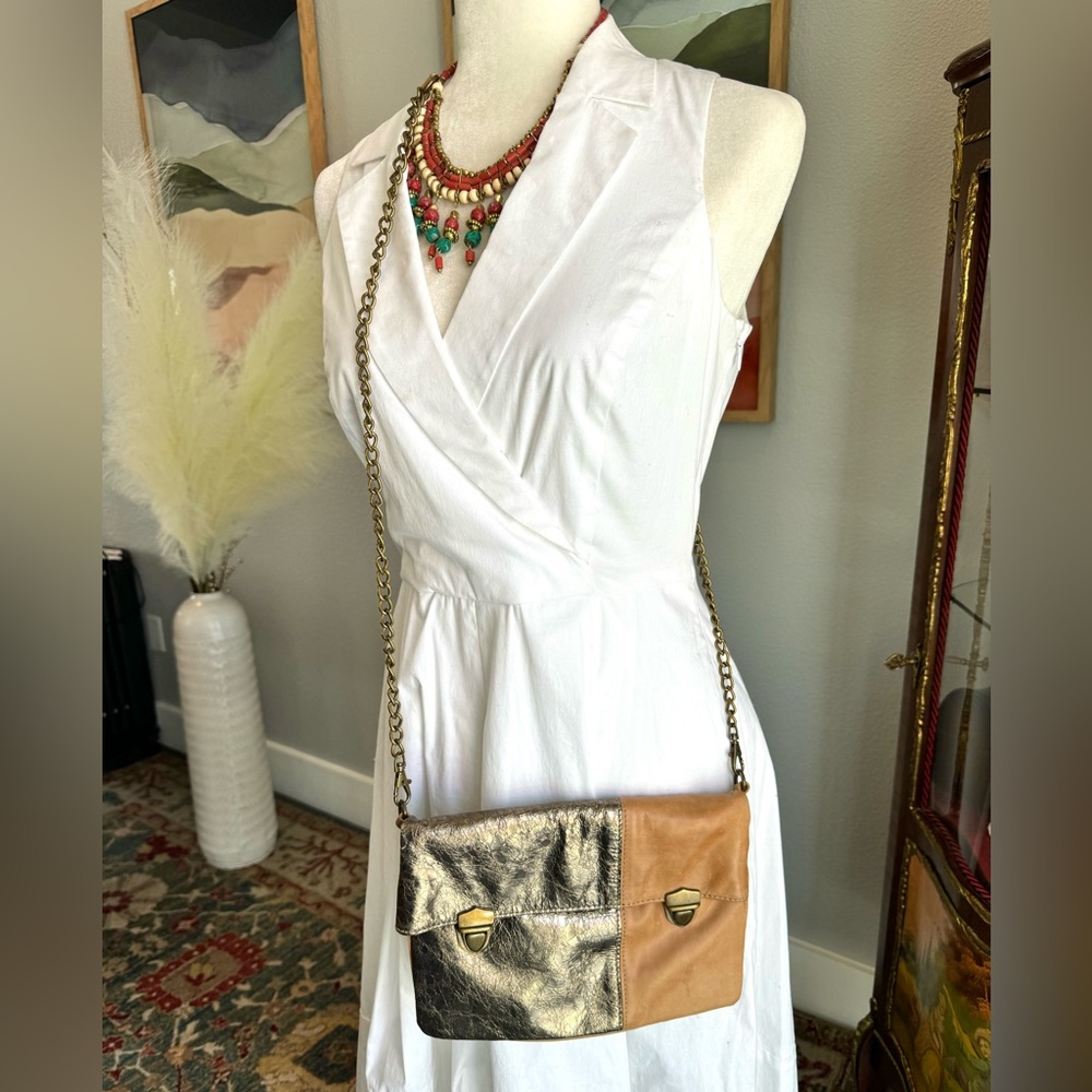 Schuler and Sons Leather Chain Strap Crossbody Bag - Picture 2 of 10